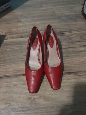 Liz Claiborne Red Leather Pointed-Toe Pumps